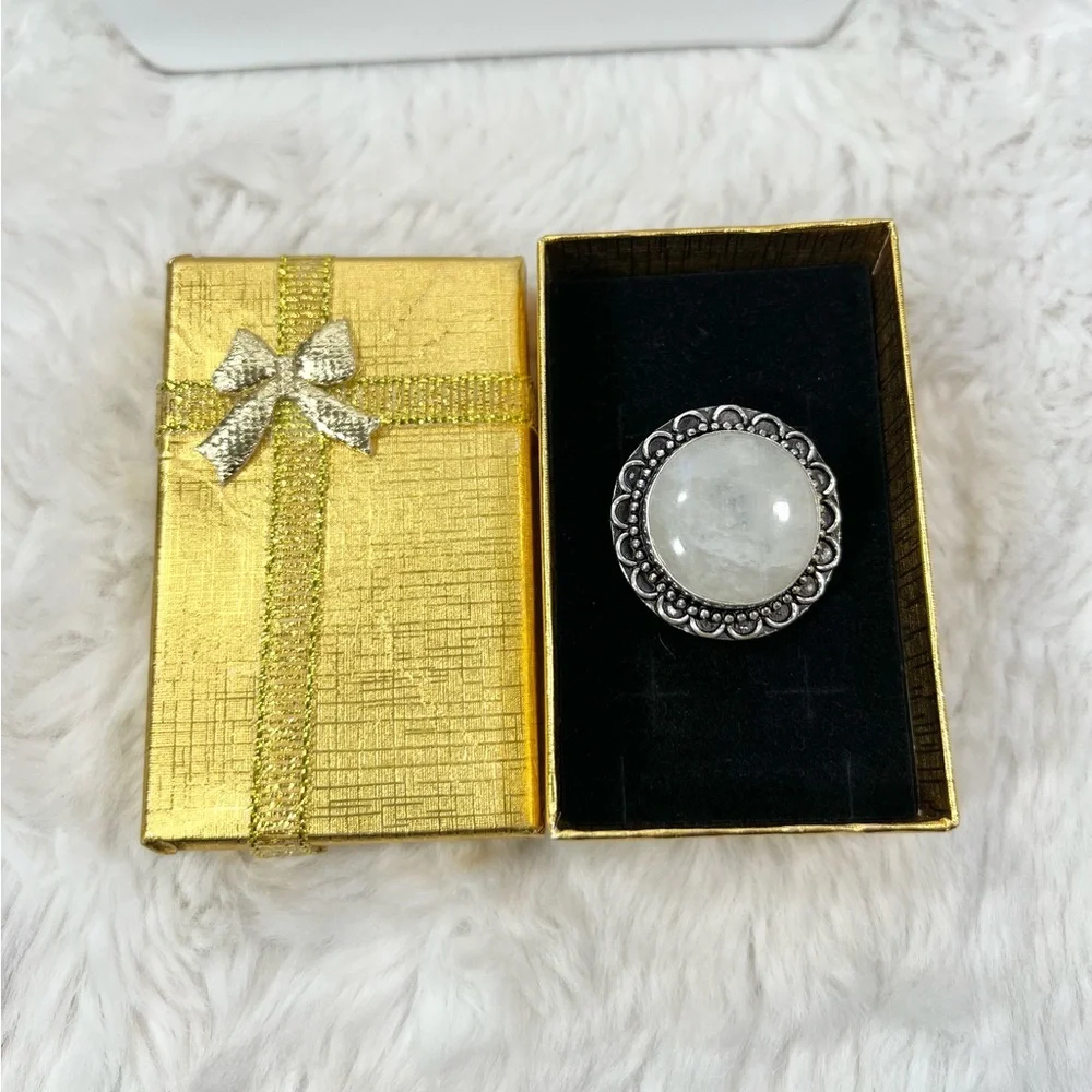 Moonstone 925 Gemstone Circle Ring size 8.25